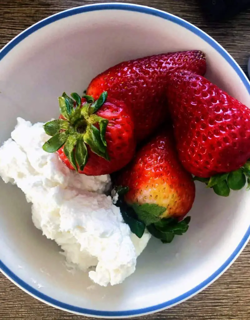 fresh strawberries with 3 ingredient whipped cream