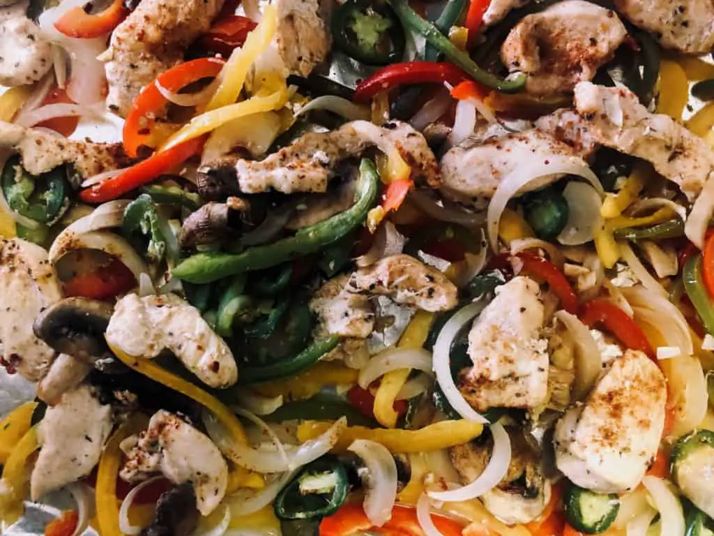 sheet pan chicken fajitas