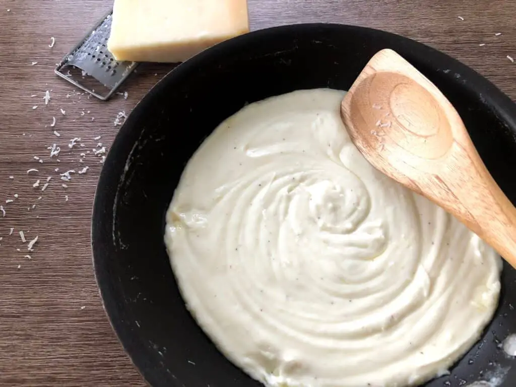 parmesan cheesy cream sauce