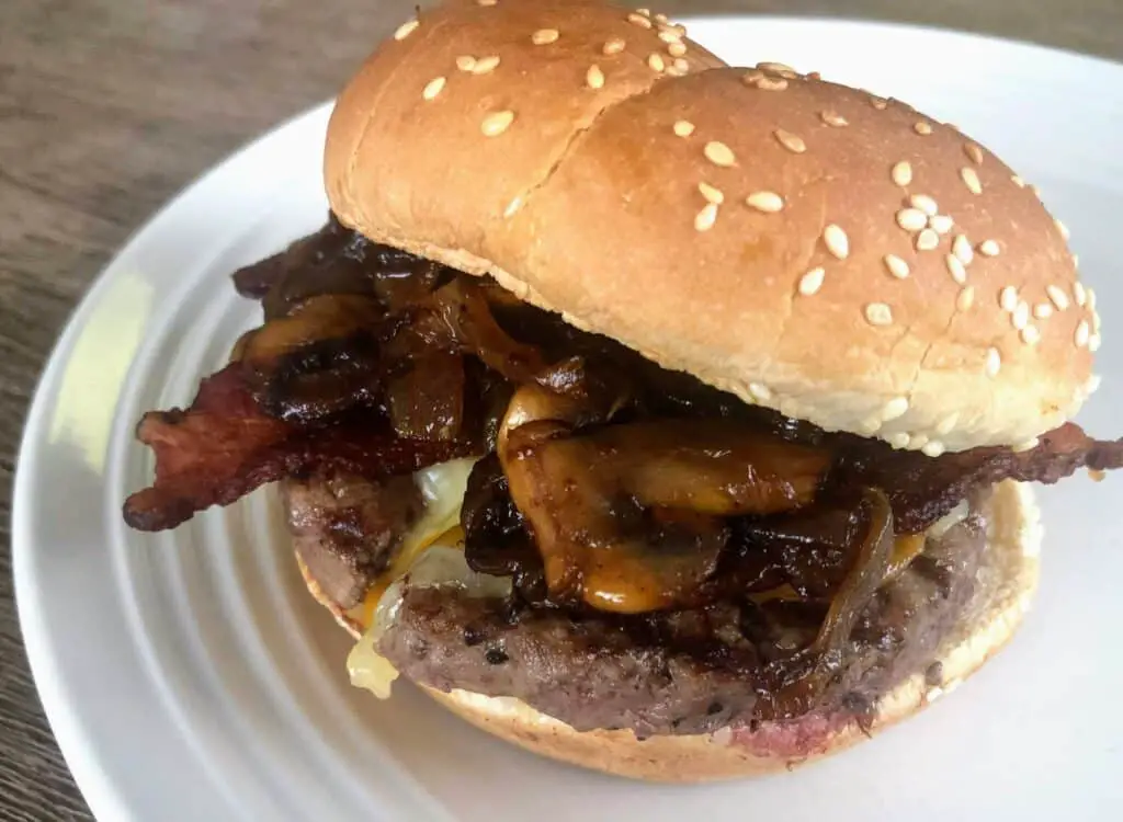 bacon mushroom burger