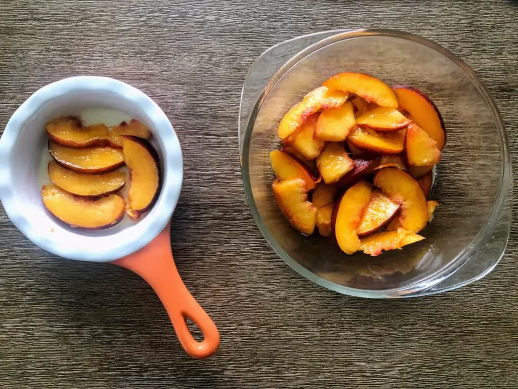 peaches in baking dish