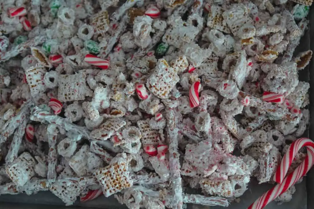 reindeer munch white chocolate chex mix