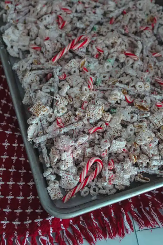 reindeer munch white chocolate chex mix