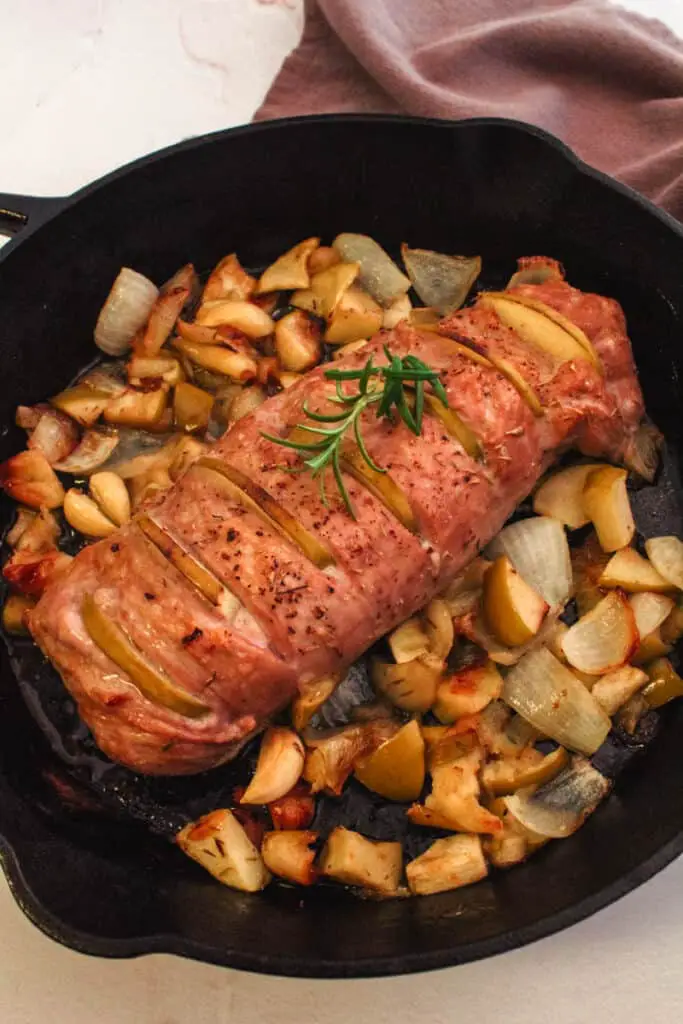 roasted pork tenderloin with apples